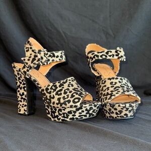 Jessica Simpson Black and Gold Peep-toe Leopard Platform Sandals